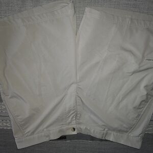 Greg Norman Collection Off-White Shorts